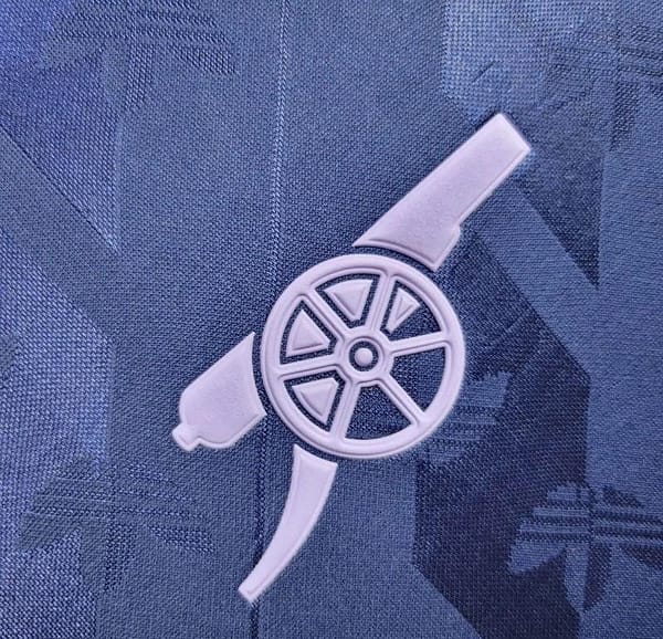 24/25 Retro Arsenal - Image 4