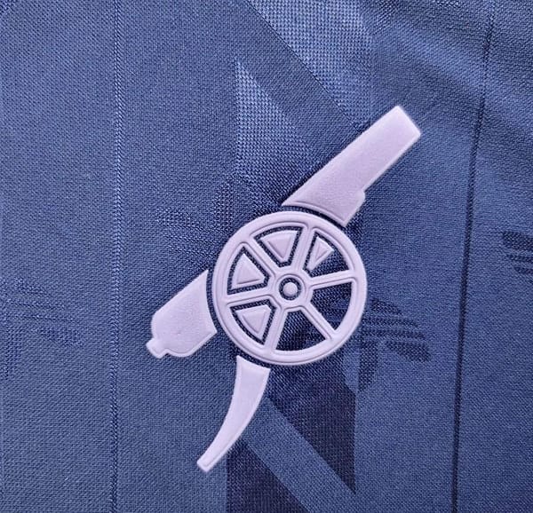 24/25 Retro Arsenal Long Sleeve - Image 5