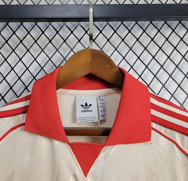 24/25 Retro Bayern Munich Long Sleeve - Image 2