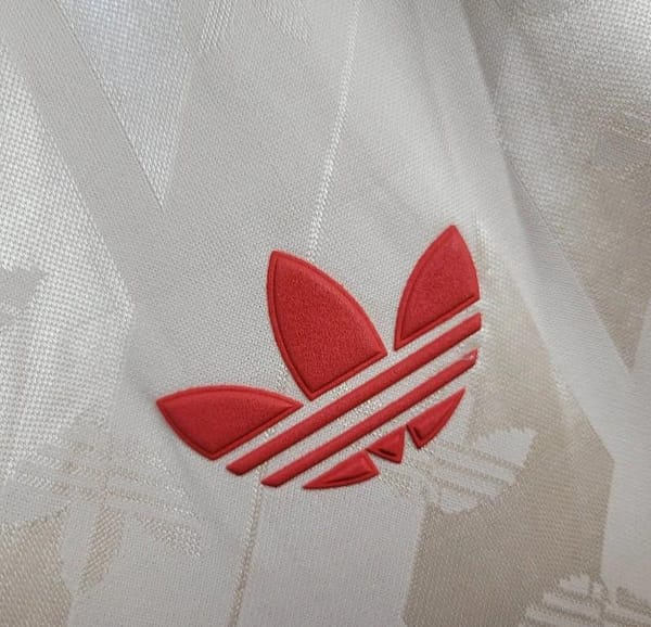 24/25 Retro Bayern Munich Long Sleeve - Image 5