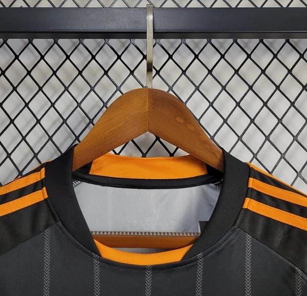 2010/11 Retro Chelsea Away Jersey - Image 9