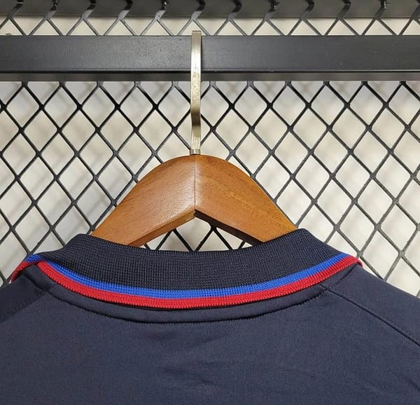 Retro 02/03 Barcelona Third Jersey - Image 3