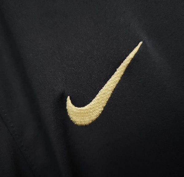 Retro 02/03 Barcelona Third Jersey - Image 6