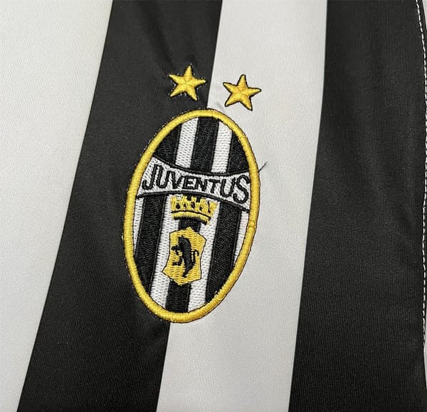 03/04 Retro Juventus Home Jersey - Image 5