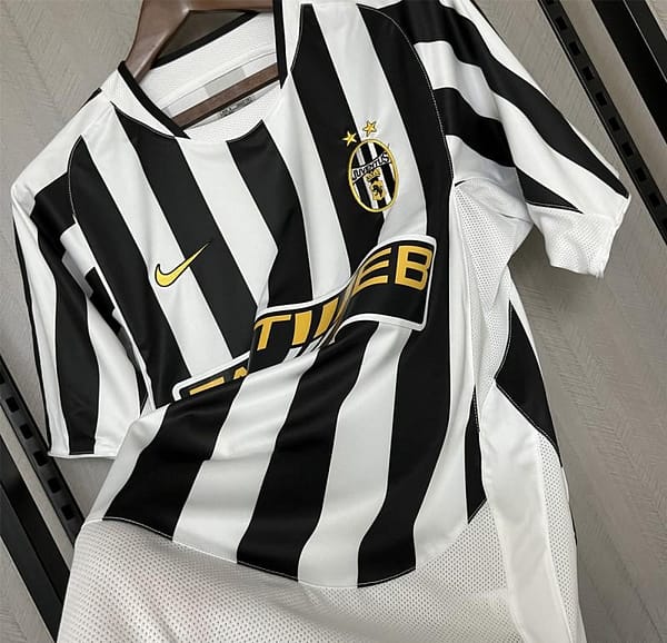 03/04 Retro Juventus Home Jersey - Image 8