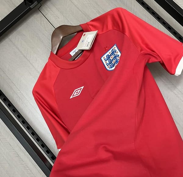 2010 Retro England Away Jersey - Image 8