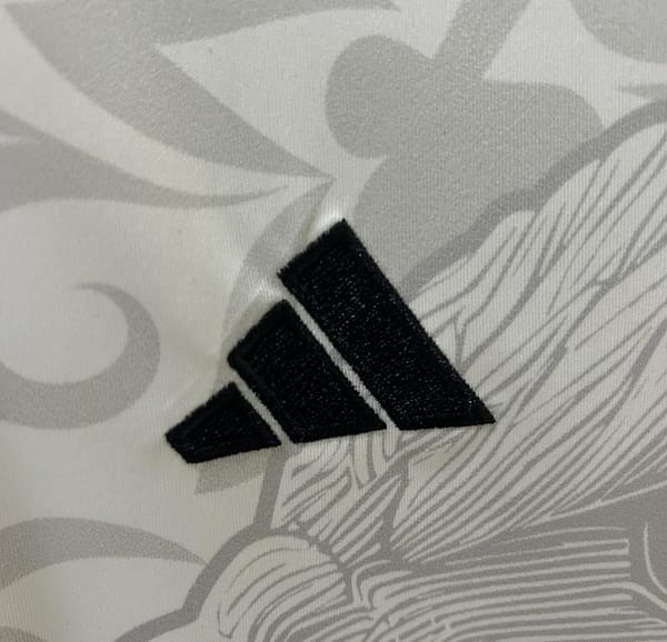 25/26 Benfica Training Jersey - Image 8