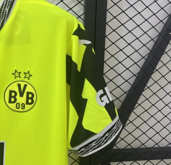 24/25 Borussia Dortmund Special Green Jersey - Image 4