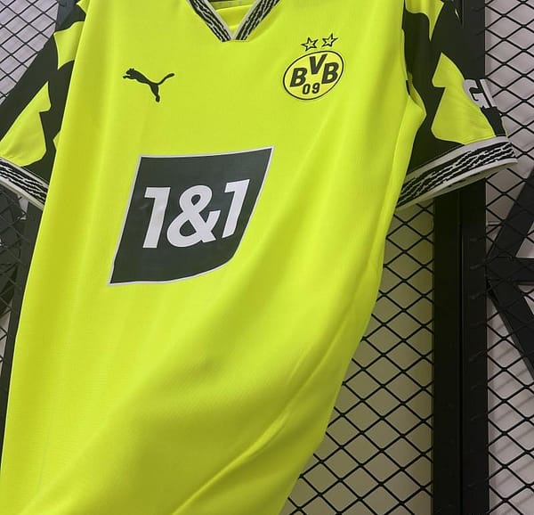 24/25 Borussia Dortmund Special Green Jersey - Image 7