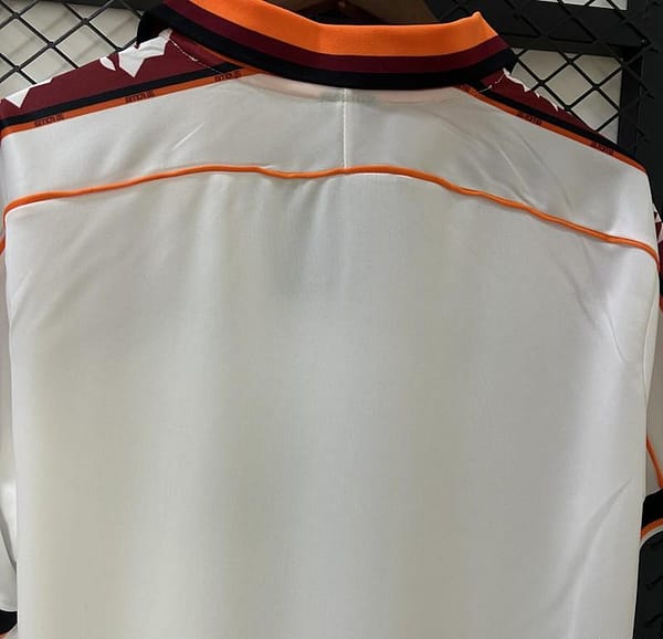 Retro Roma98/99 Away Jersey - Image 3