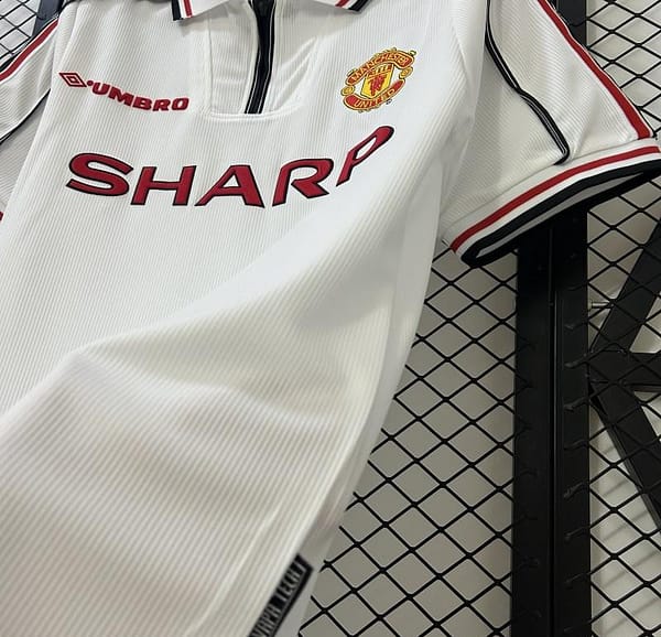 98/99 Retro Manchester United Commemorative Edition - Image 5