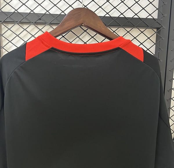 25/26 International Training Jersey Black - Image 4