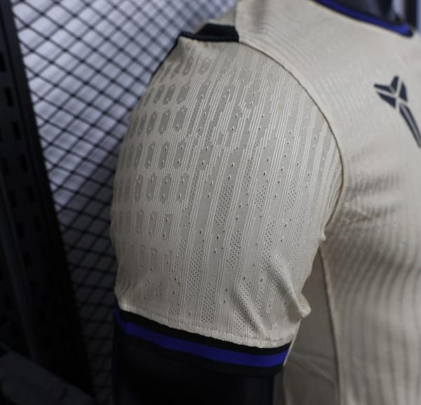 Player Version 25/26 Barcelona Away Jersey - Image 10