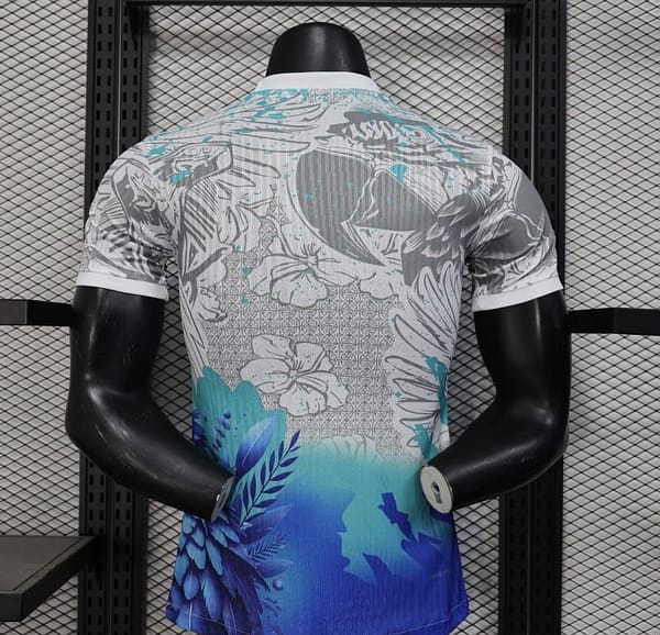 Player Version 2025 Brazil White with Blue Macaw Jersey - Image 4
