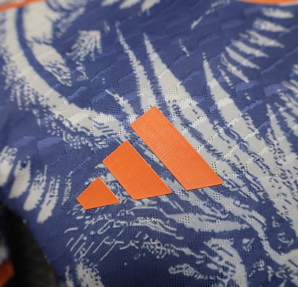 Player Version 25/26 Liverpool Blue with Orange Flaming Bird Special Jersey - Image 10