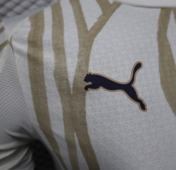 Player Version 25/26 Al Hilal White with Gold Stripes Jersey - Image 8