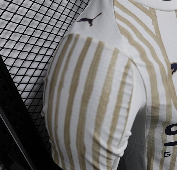 Player Version 25/26 Al Hilal White with Gold Stripes Jersey - Image 10