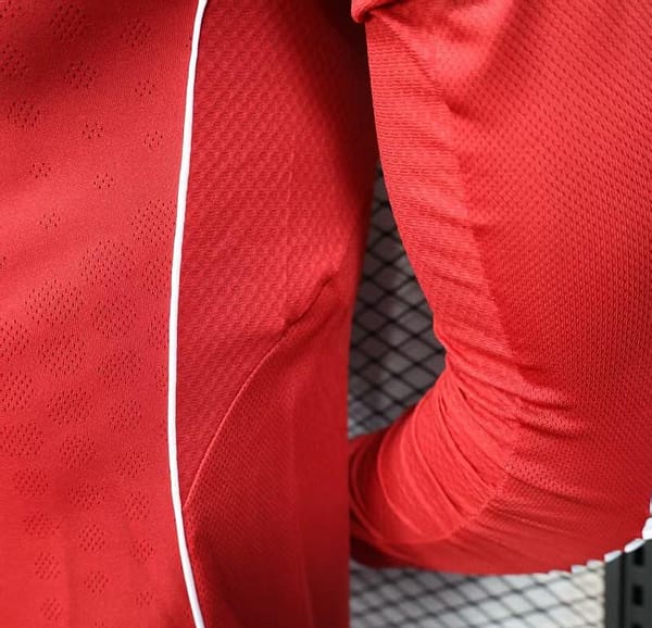 Player Version 25/26 LIverpool Home Long Sleeve Jersey - Image 9
