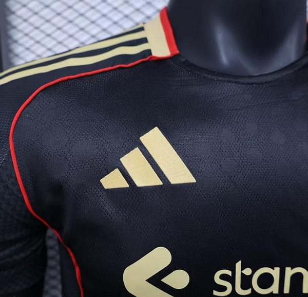 Player Version 25/26 Liverpool Third Black Jersey - Image 10