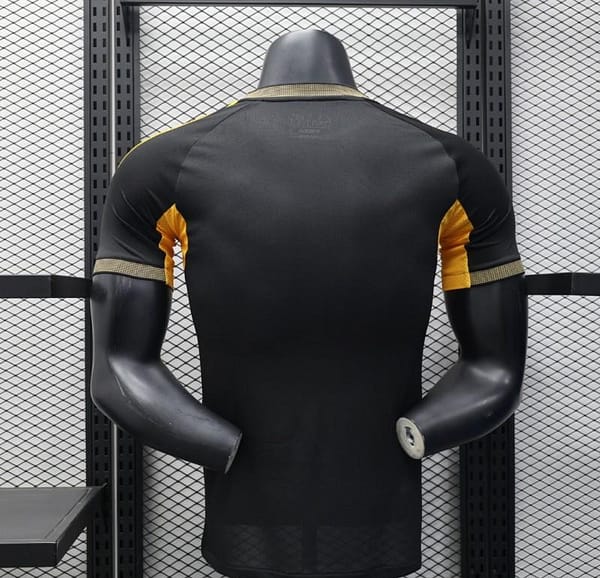 Player Version 25/26 Real Madrid Black with Gold Accents and Emirates Sponsor Jersey - Image 4
