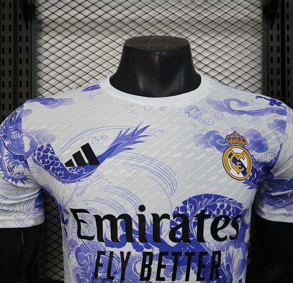 Player Version 25/26 Real Madrid Purple Dragon Special Jersey - Image 3
