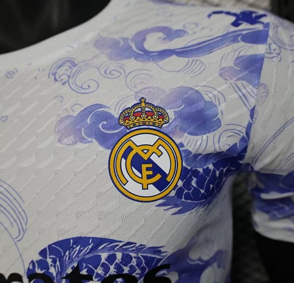 Player Version 25/26 Real Madrid Purple Dragon Special Jersey - Image 9