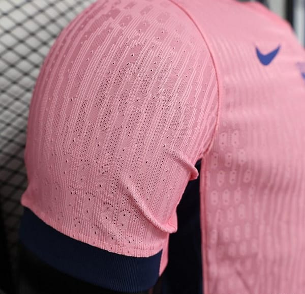 Player Version 25/26 FC Barcelona 125Th Anniversary Special Pink with Spotify Sponsor Jersey - Image 7