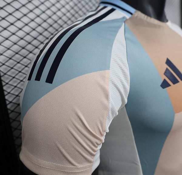 Player Version 2025 Spain Pre-Match White with Geometric Pattern Jersey - Image 9