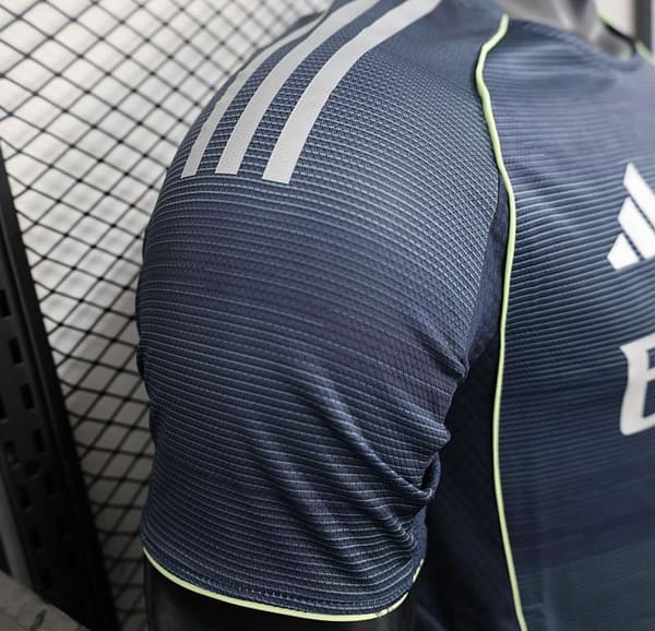 Player Version 25/26 Real Madrid Away Jersey - Image 5