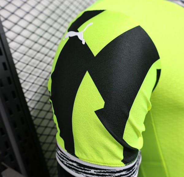 Player Version Borussia Dortmund 25/26 Neon Green Home Jersey with 1&1 Sponsor - Image 8
