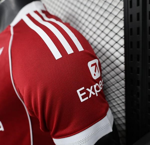Player Version 25/26 Liverpool Home Jersey - Image 9