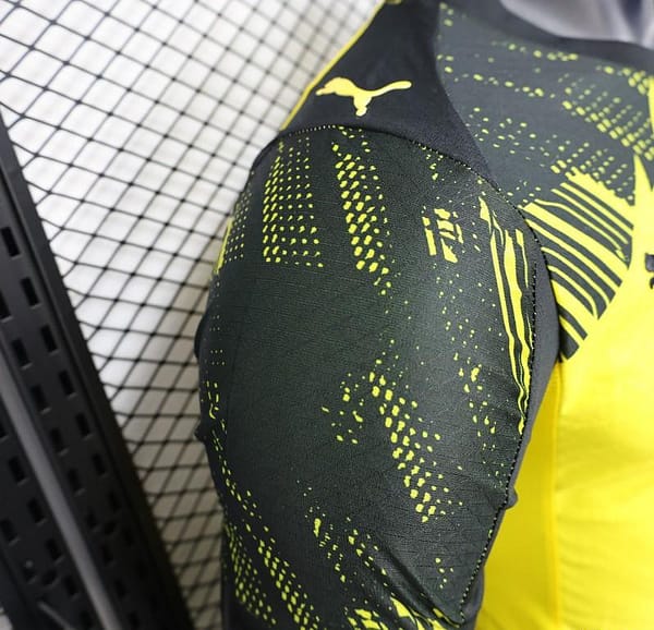 Player Version 25/26 Borussia Dortmund Home Yellow with Black Brush Stroke Jersey - Image 9