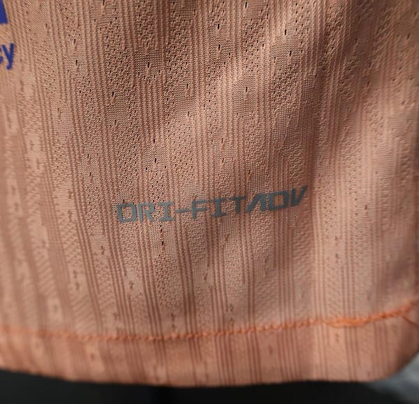 Player Version 25/26 FC Barcelona Pink 125Th Anniversary Jersey with Spotify Sponsor and Navy Blue Accents - Image 8