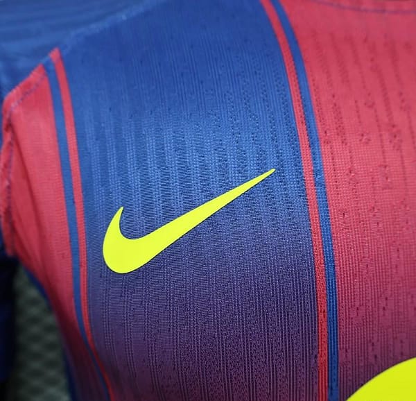 Player Version 25/26 Barcelona Home Jersey - Image 8