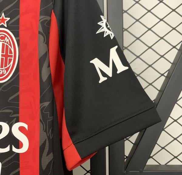 25/26 AC Milan Home Jersey - Image 9