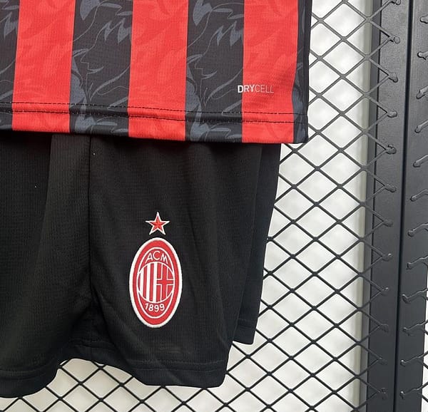 25/26 Kids AC Milan Home Size 16-28 Jersey - Image 7