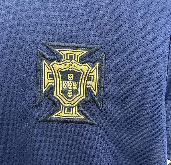 2025 Kids Portugal Training Jersey Size 16-28 - Image 3