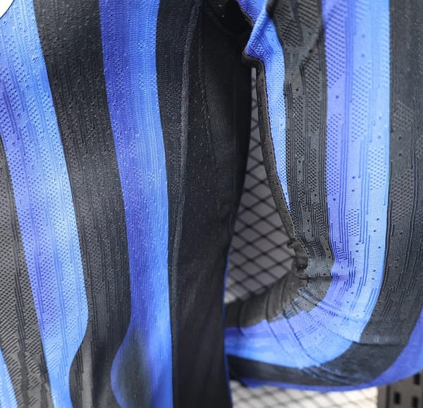 25/26 Player Version Inter Milan Home Long Sleeve Jersey - Image 7