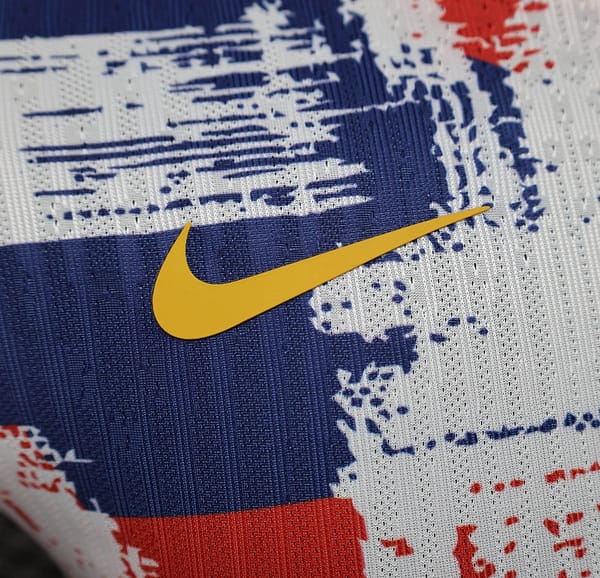 25/26 Player Version Barcelona Artistic Graffiti Limited Edition Jersey - Image 5