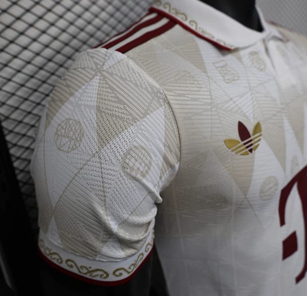 25/26 Player Version Bayern Munich White Diamond Pattern POLO Special Jersey - Image 4