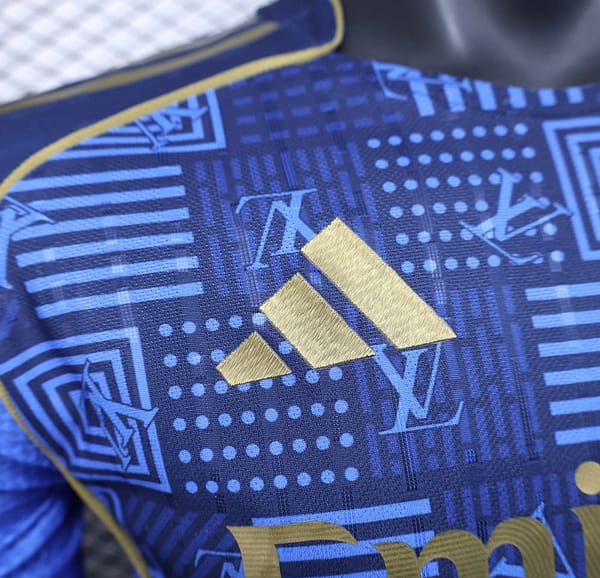 25/26 Player Version Real Madrid Blue Geometric Pattern Away Jersey - Image 6