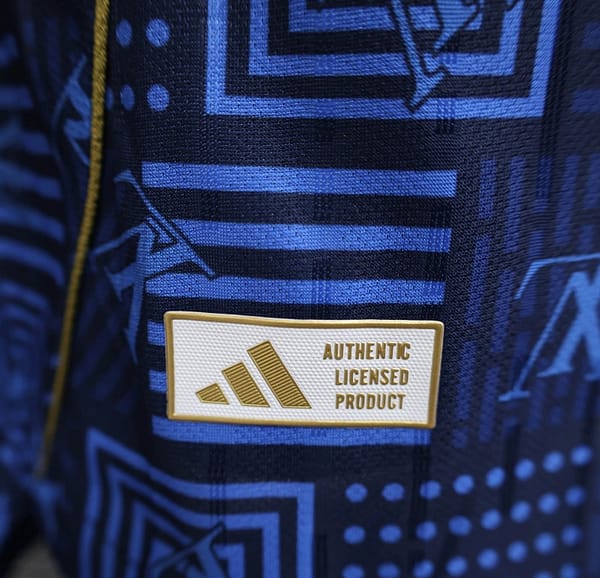 25/26 Player Version Real Madrid Blue Geometric Pattern Away Jersey - Image 9