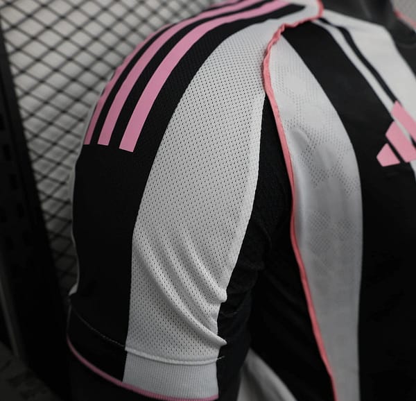 25/26 Player Version Juventus Home - Image 5