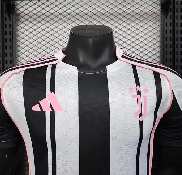 25/26 Player Version Juventus Home - Image 7