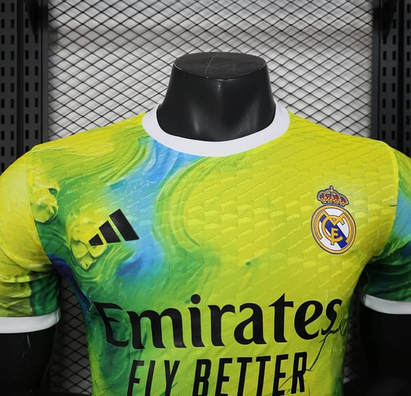 25/26 Player Version Real Madrid Limited Edition Goalkeeper Jersey - Emirates Neon Yellow Marble Design - Image 3