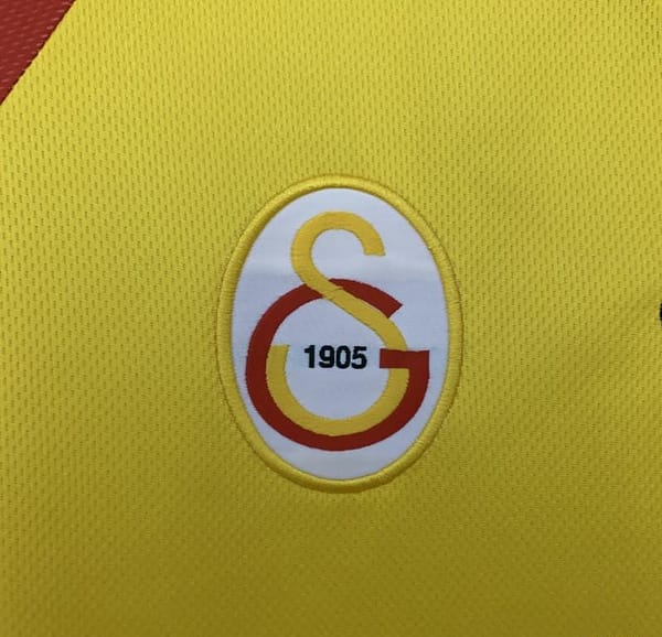 98/99 Retro Galatasaray Home Jersey - Image 9