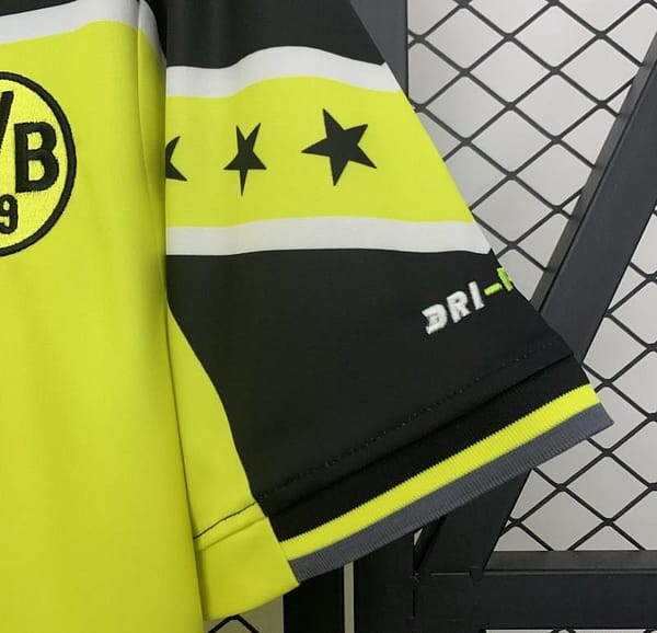 96/97 Retro Borussia Dortmund Home Jersey - Image 8