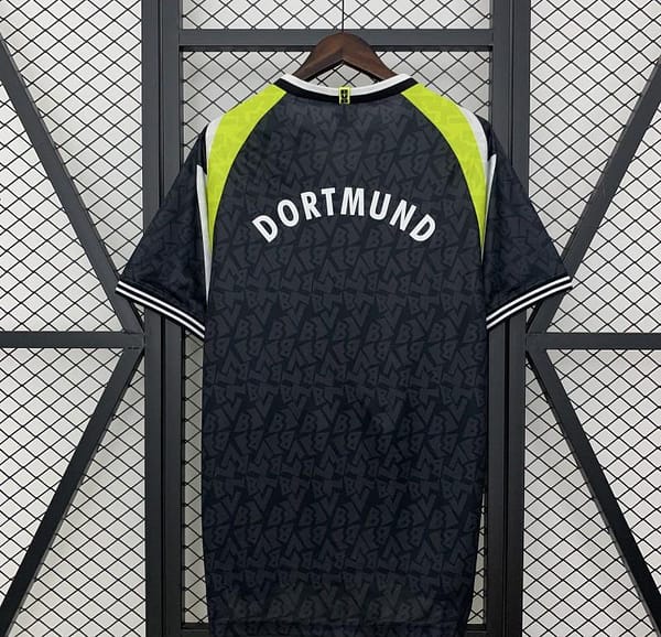95/96 Retro Borussia Dortmund Away Jersey - Image 4
