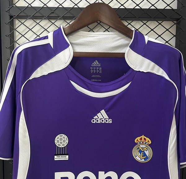 06/07 Retro Real Madrid THIRD Jersey - Image 2