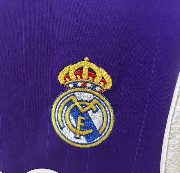 06/07 Retro Real Madrid THIRD Jersey - Image 7